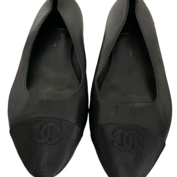 Chanel flats - Picture 1 of 9